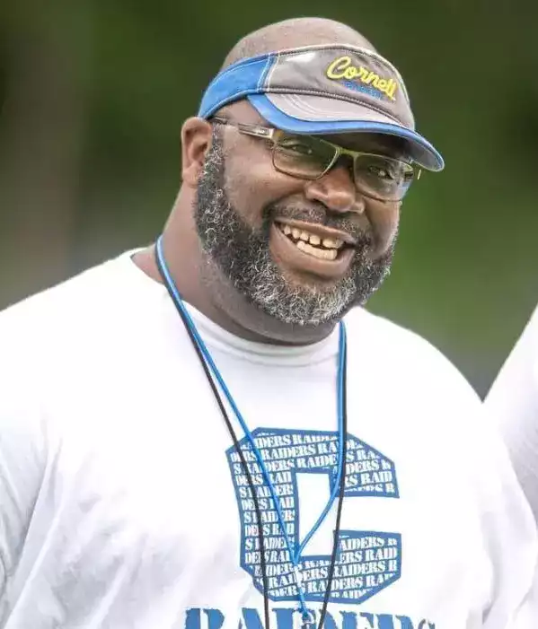 High school football coach dies after medical emergency at game — WESH 2 Orlando, Lubbock Health news
