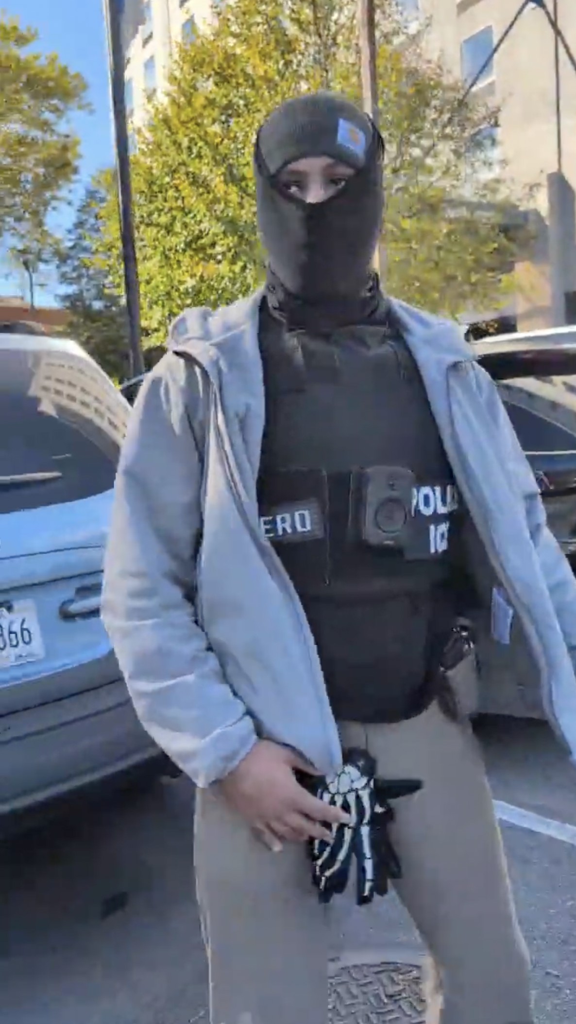 ICE puts on show of force around Elmhurst Hospital with dozens of unmarked vehicles, masked agents — amNewYork, Lubbock Health news