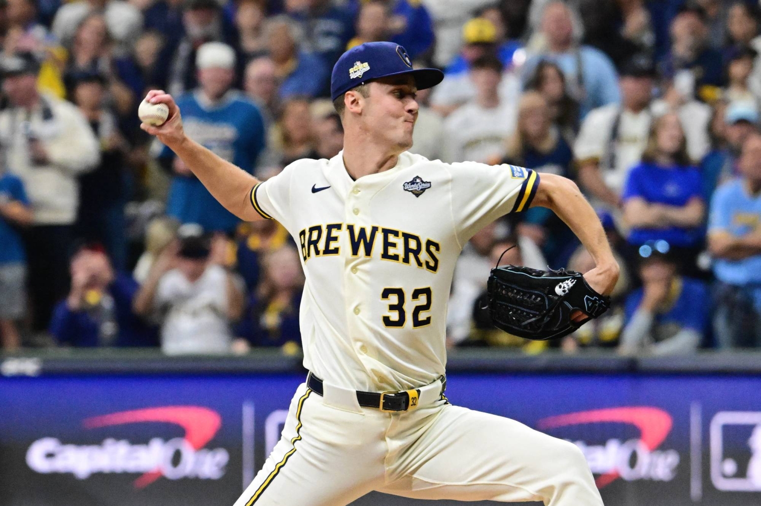  Brewers hold on in ninth to edge Rays in Game 1 of World Series  — Japan Times, Lubbock Sports news